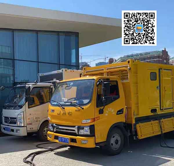 四子王出租发电车